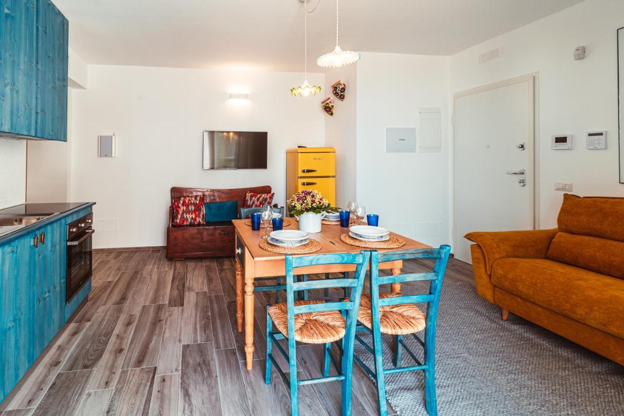 Da Riva Apartment Sea View - Housea Полиняно а Маре Екстериор снимка