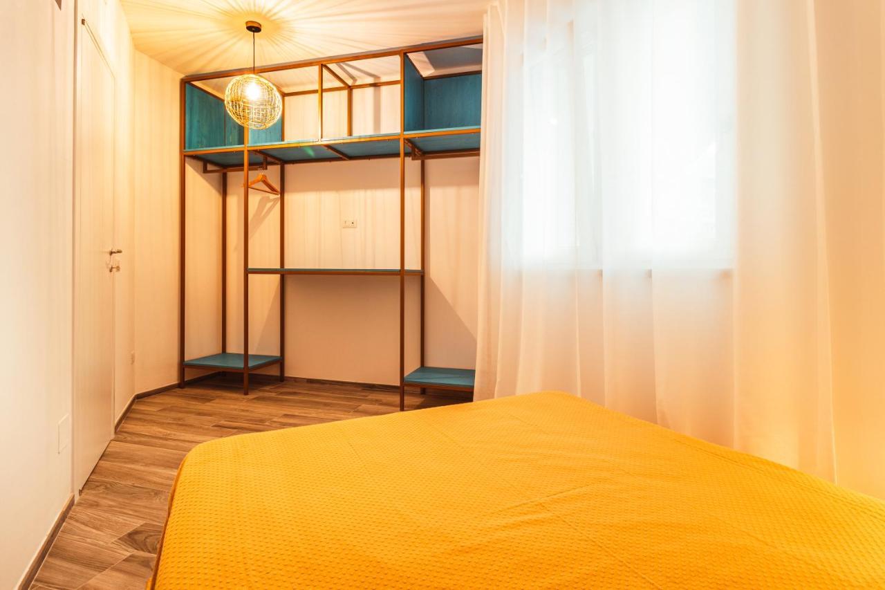 Da Riva Apartment Sea View - Housea Полиняно а Маре Екстериор снимка